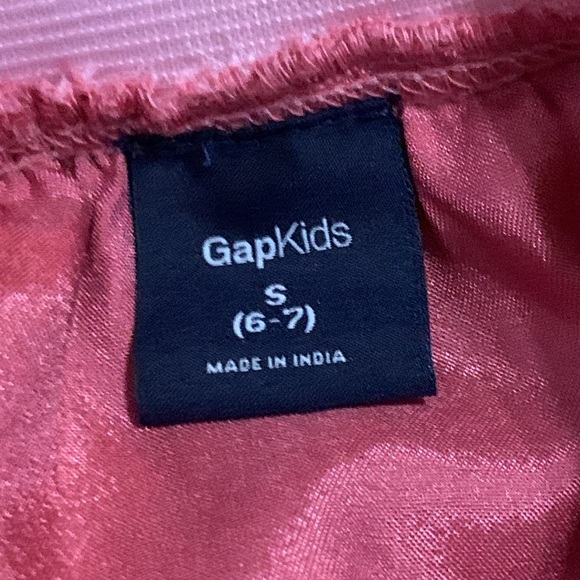 Gap kids pink frilly skirt (s 6-7) - Picture 2 of 5